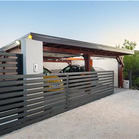 5 bedroom villa with heated infinity pool and sea views near Milna, Brac Island, sleeps 10